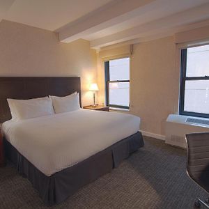 Classic 1 King Bed